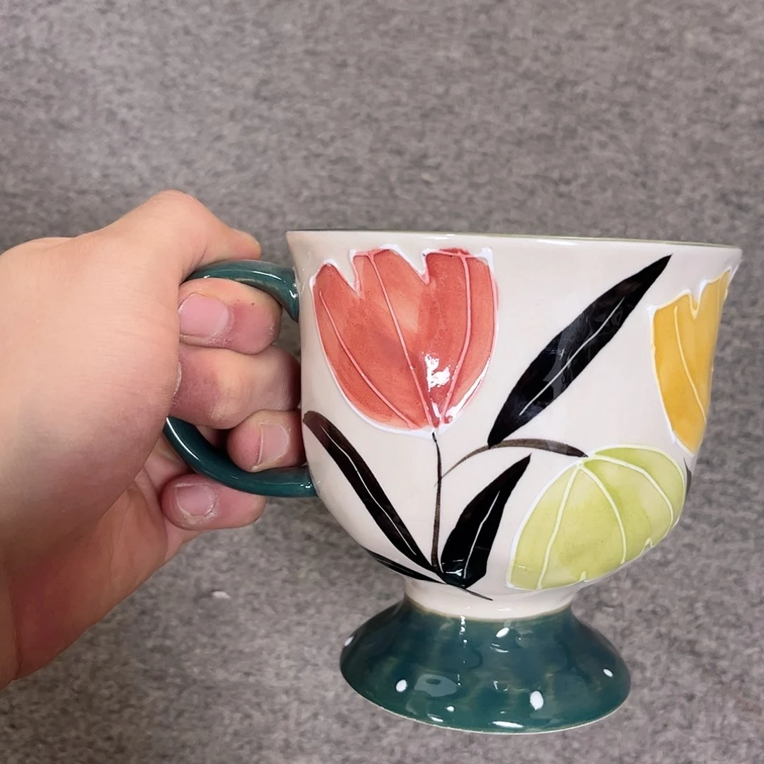 陶瓷郁金香浮雕高脚杯