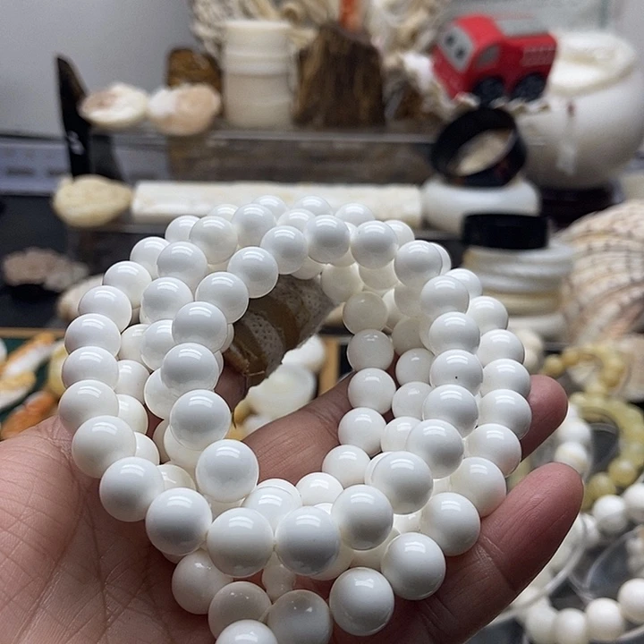 非金属贝壳全白微瑕1.0多圈