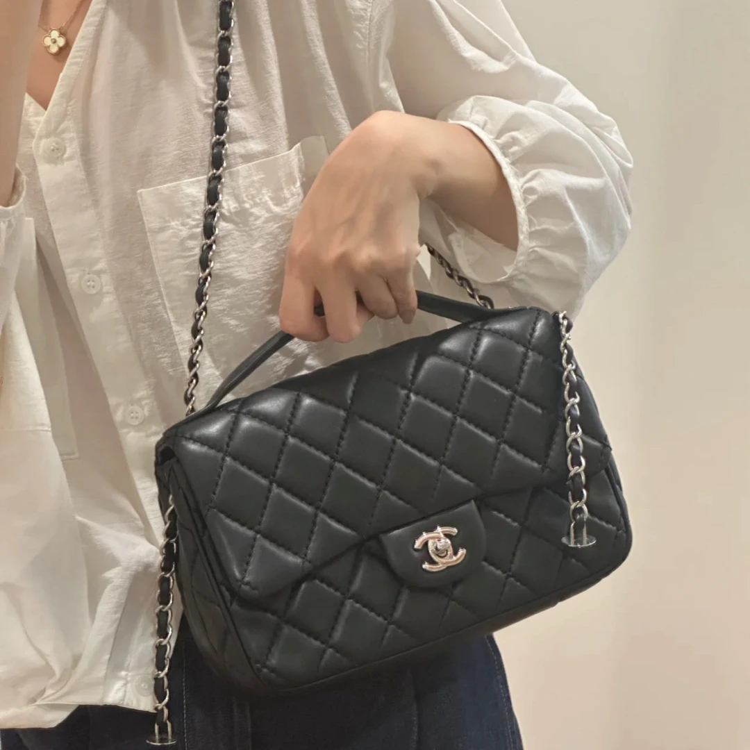 95新 Chanel/香奈儿 黑银手提银豆cf中号包 有标无卡 51531