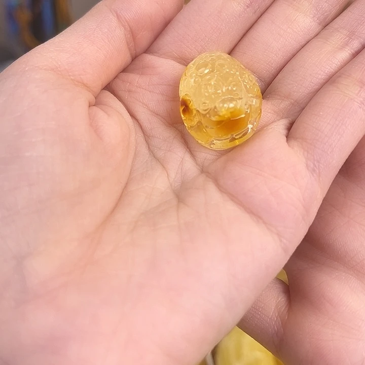 琥珀项链未镶嵌金蟾