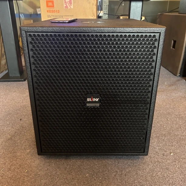 95新  SUINY 15寸有源低音炮 不包邮