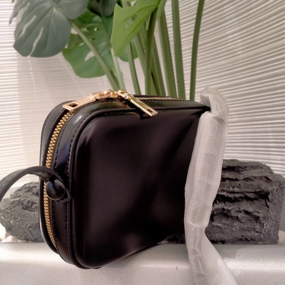 漆皮便携式耐磨小方包棕色斜挎包单肩斜跨百搭都市简约黑色