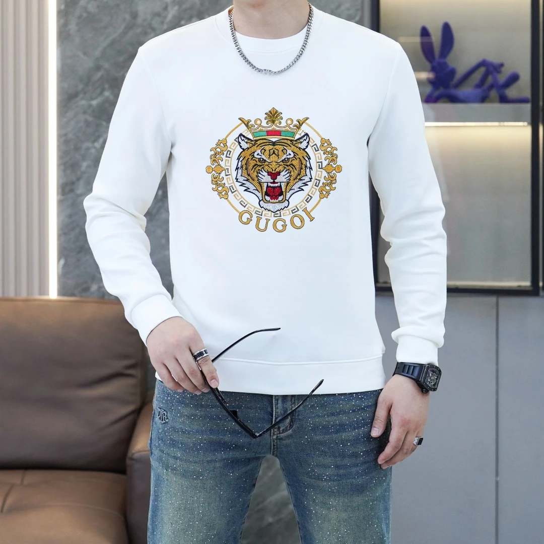 2025年秋季新款圆领卫衣潮男士潮流修身休闲刺绣虎头百搭时尚男装