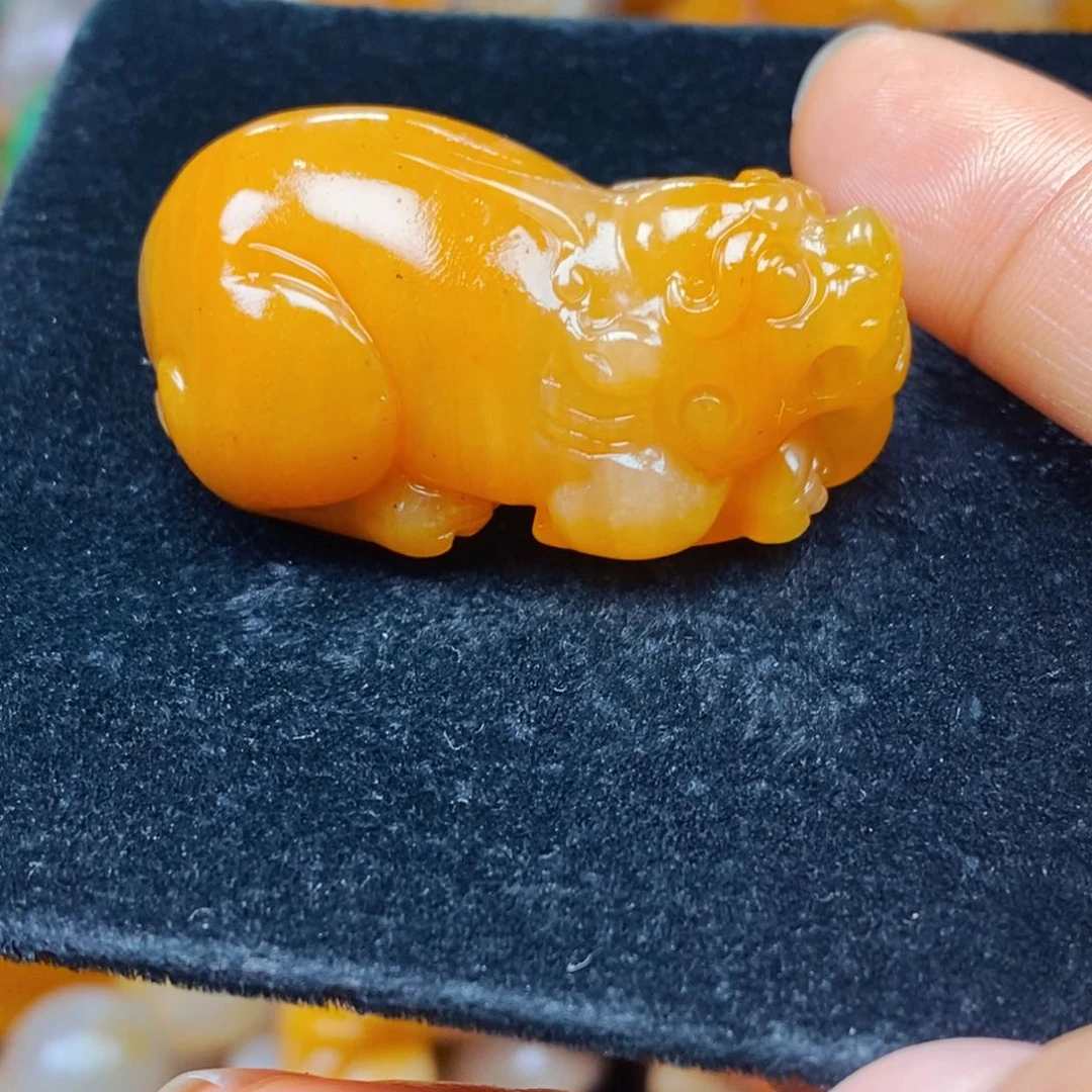 未镶嵌石英质玉（黄龙玉）吊坠(不含链)
