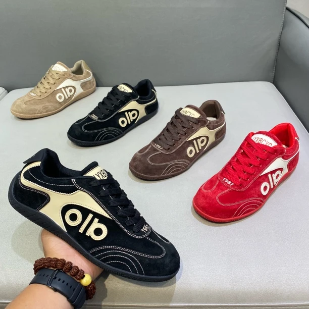 2025新款低帮系带纯色磨砂防滑软底板鞋舒适潮流轻奢百搭广州男鞋