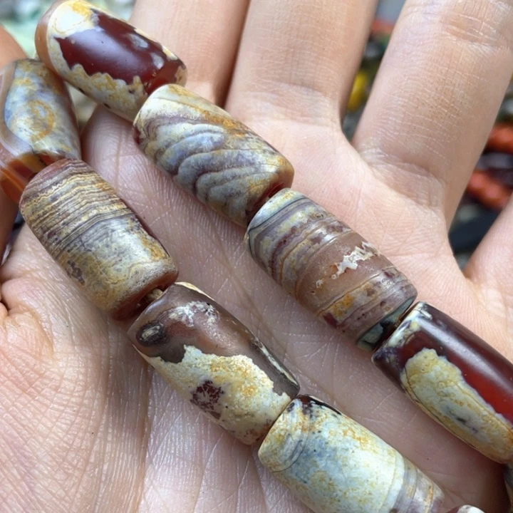 玛瑙/玉髓颈饰合金煦**.