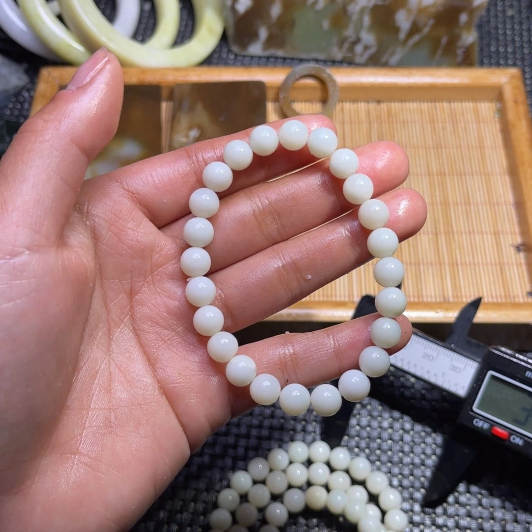 未镶嵌和田玉车挂