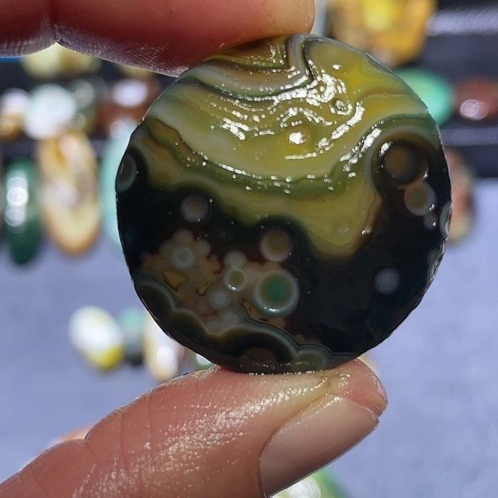 玛瑙/玉髓未镶嵌珠宝奇石