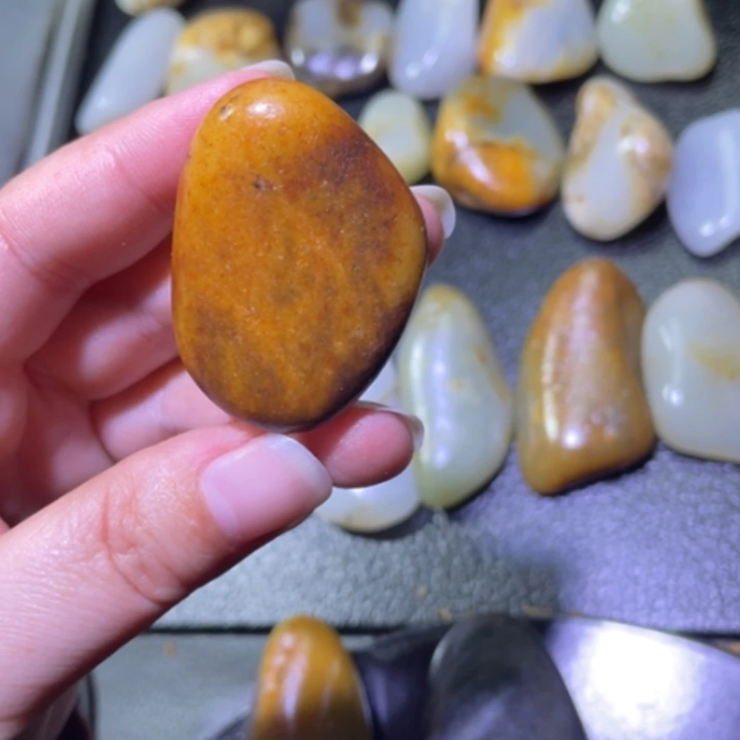 【闪购商品】颈饰未镶嵌和田玉（子料）城**事