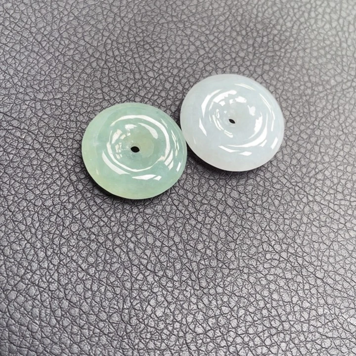 颈饰未镶嵌翡翠多元化发一。平安扣