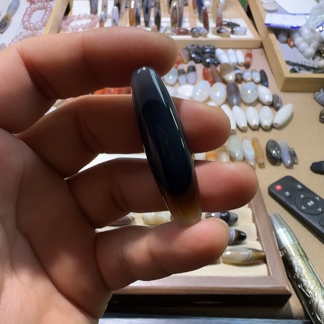 朝***雨玛瑙/玉髓未镶嵌颈饰