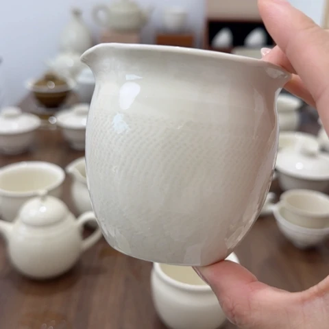 ?****?微微瑕定瓷手工跳刀公道杯