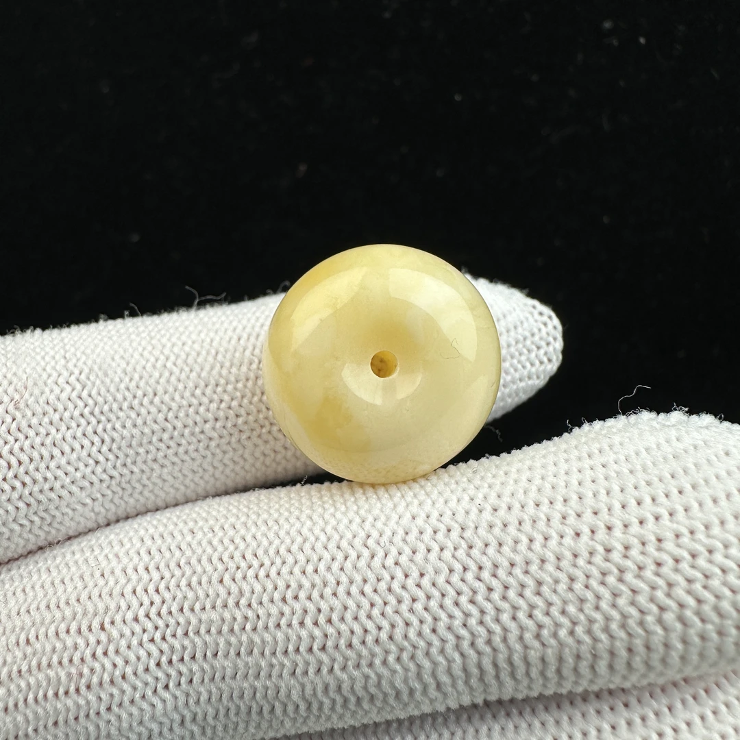 Y4918天然原矿蜜蜡 妖花平安扣19x11mm 2.4克抖音基地质检发货