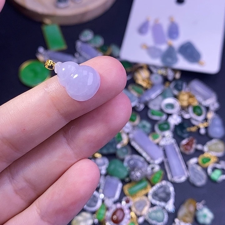 颈饰未镶嵌翡翠111