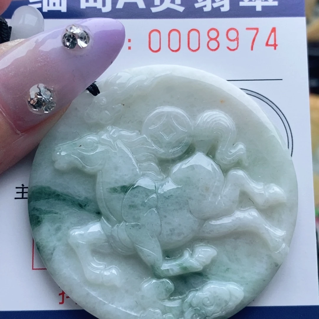 吊坠(不含链)未镶嵌翡翠