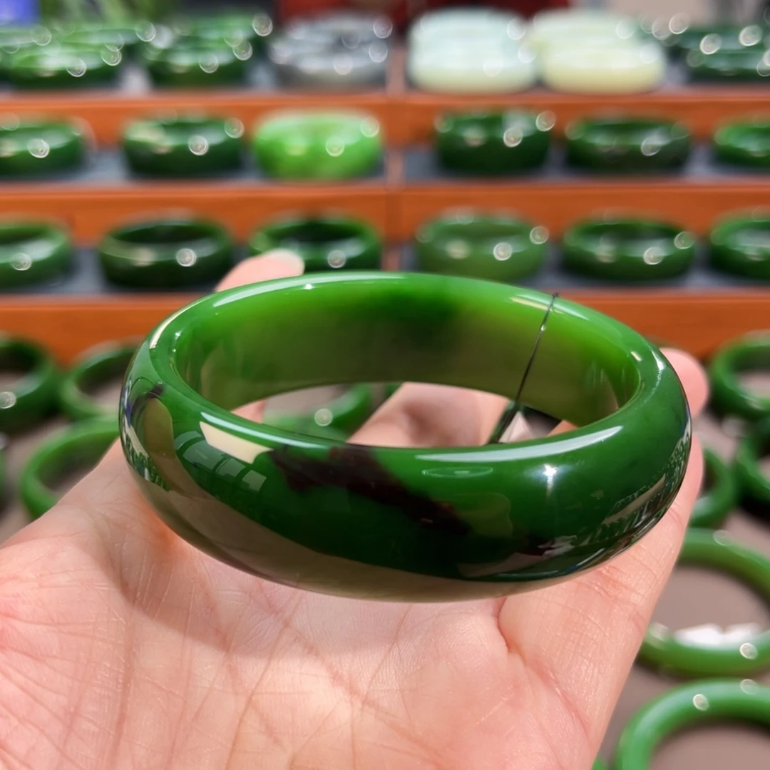 未镶嵌手镯和田玉（碧玉）