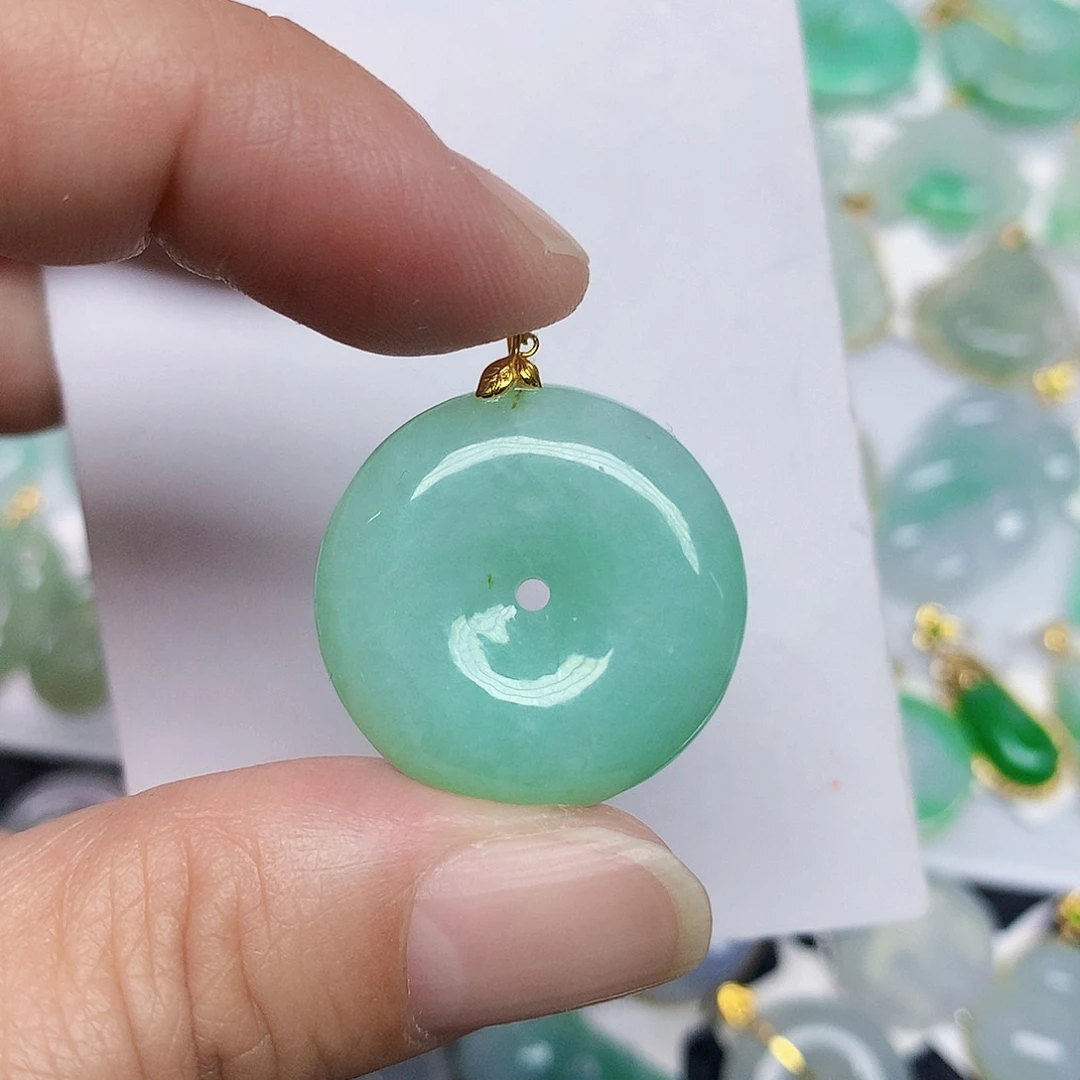 翡翠18K金镶嵌颈饰3466888