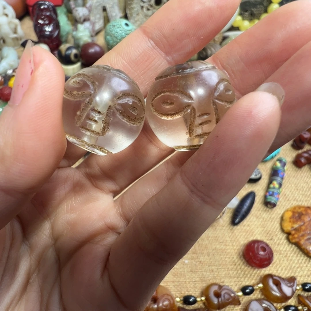 琥珀裸石未镶嵌做工精致大方