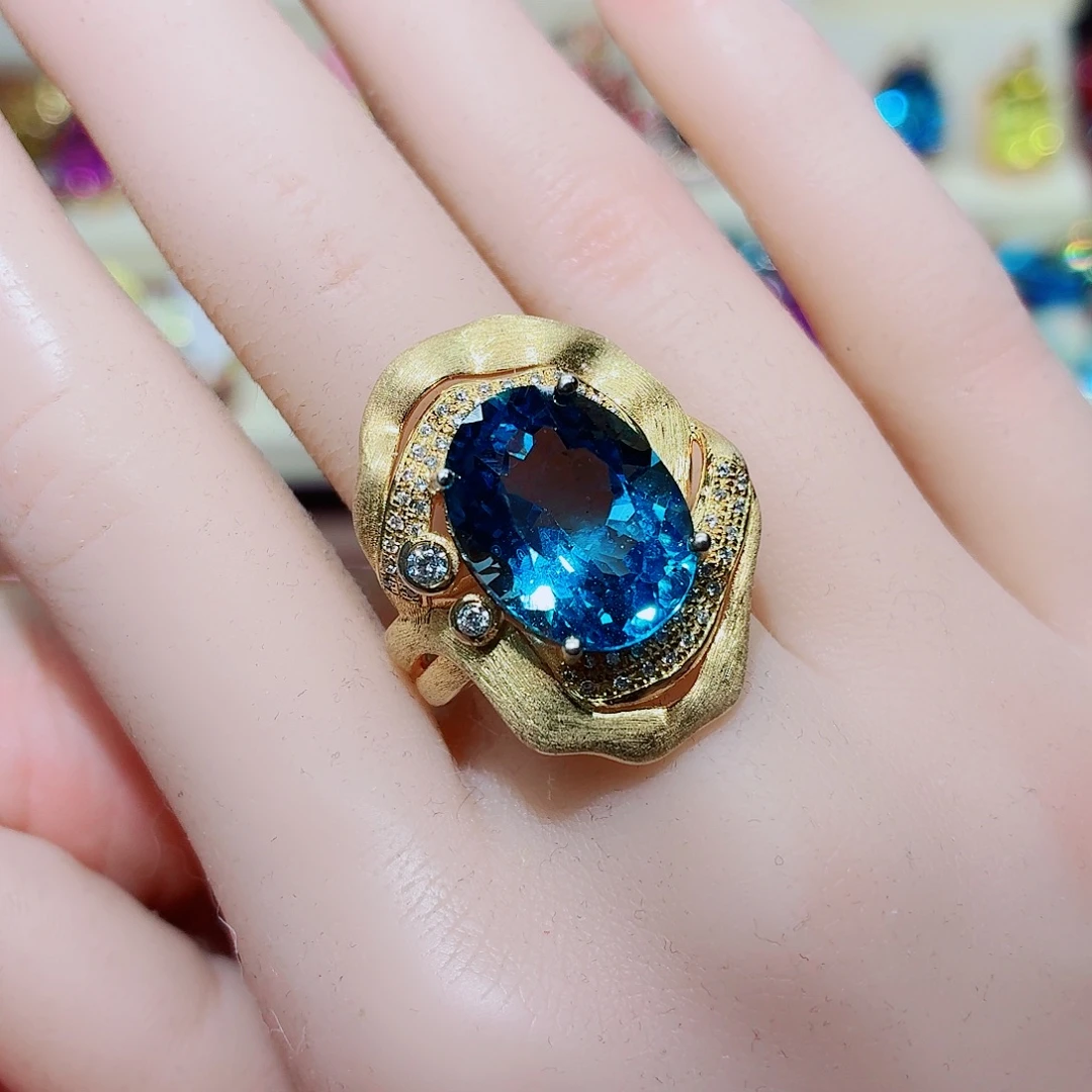 银S925镶嵌戒指托帕石