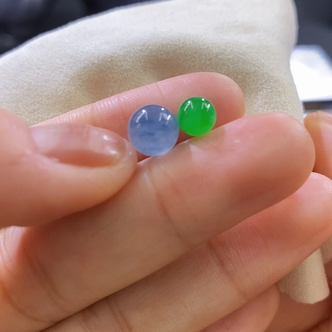 未镶嵌挂件翡翠一对色标