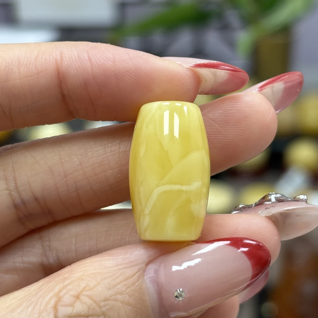 13.3*22.6mm 小妖珠宝天然原矿琥珀蜜蜡