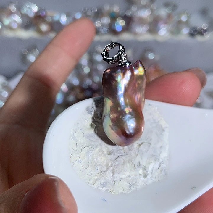 银S925镶嵌淡水珍珠吊坠