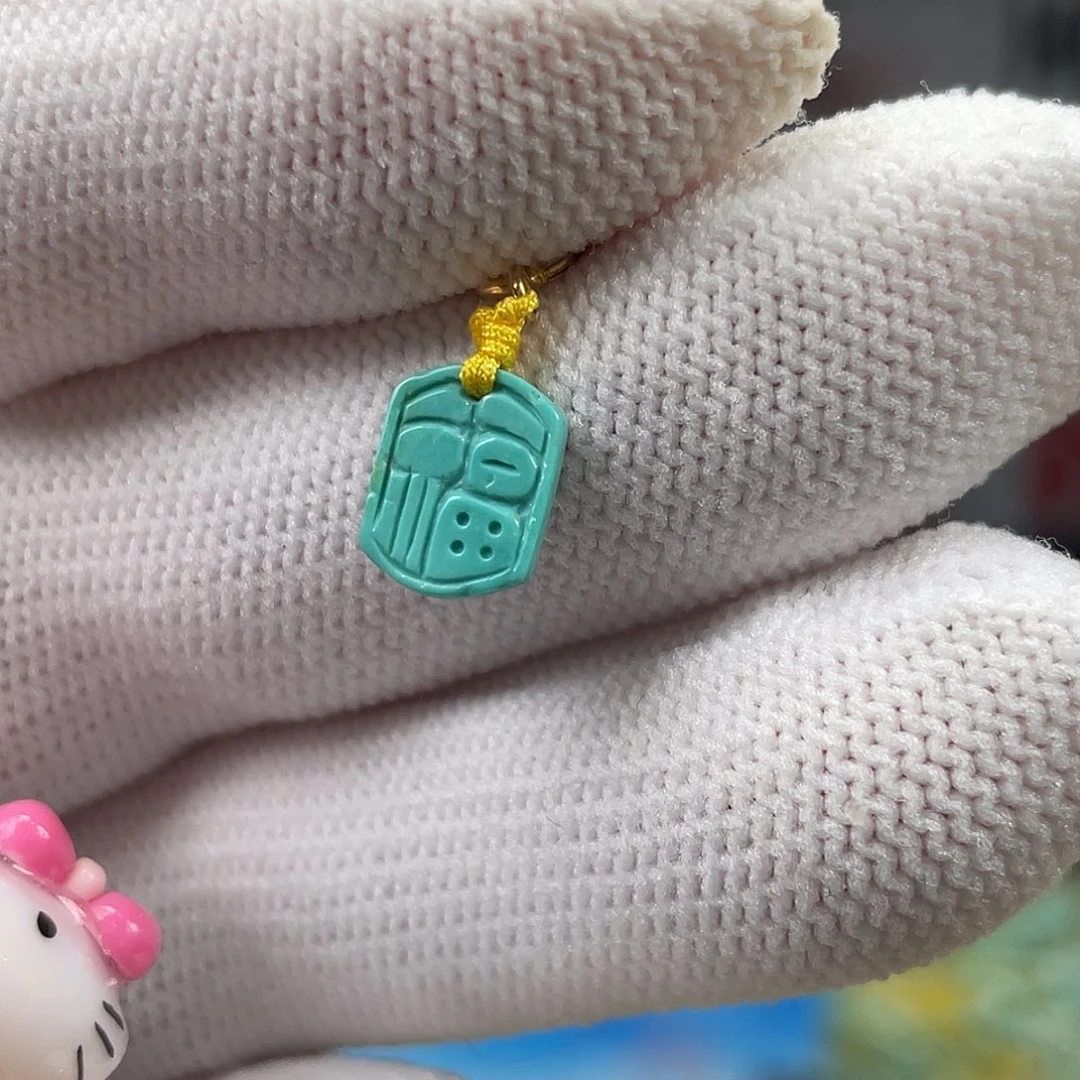 绿松石未镶嵌挂件