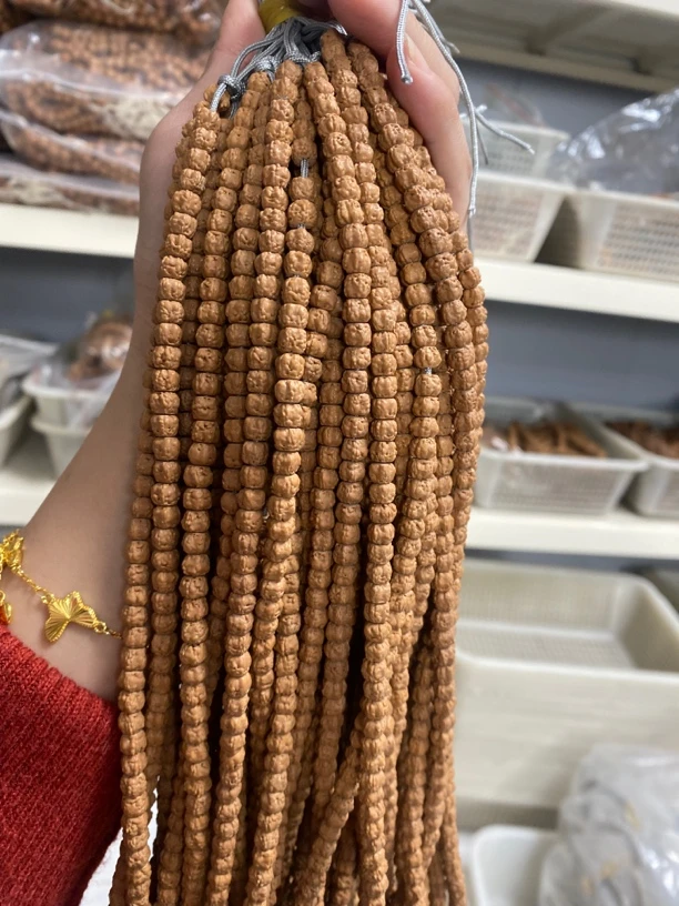 Z13龙切小金刚佛手脖挂6左右