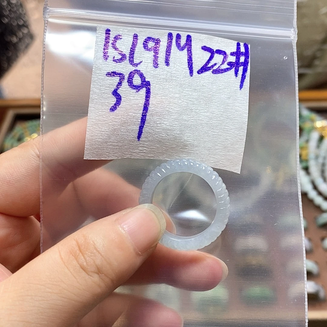 未镶嵌定制翡翠翡翠