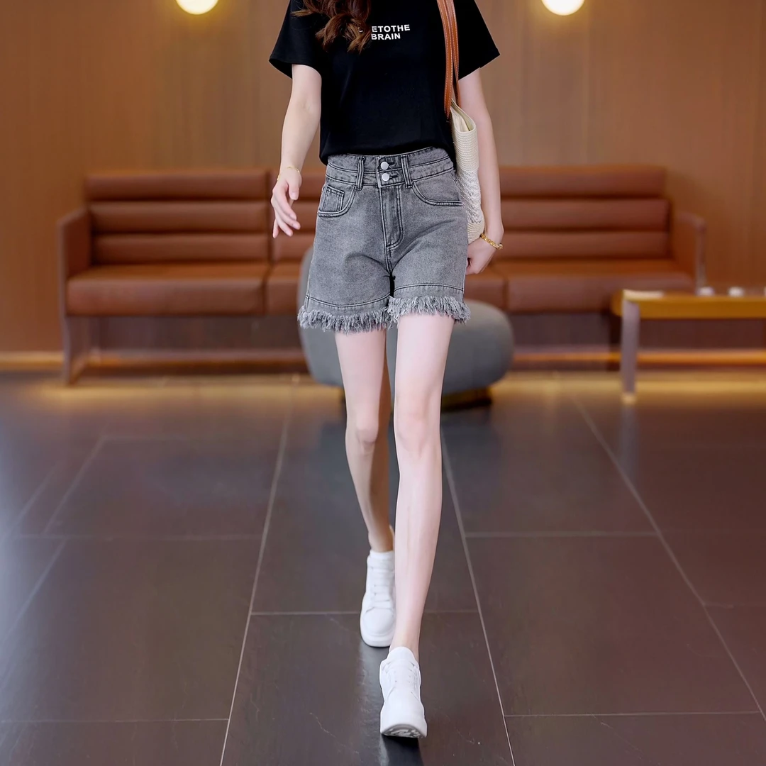 小个子烟灰牛仔短裤女2025夏薄款黑灰色宽松显瘦高腰阔腿毛边热裤