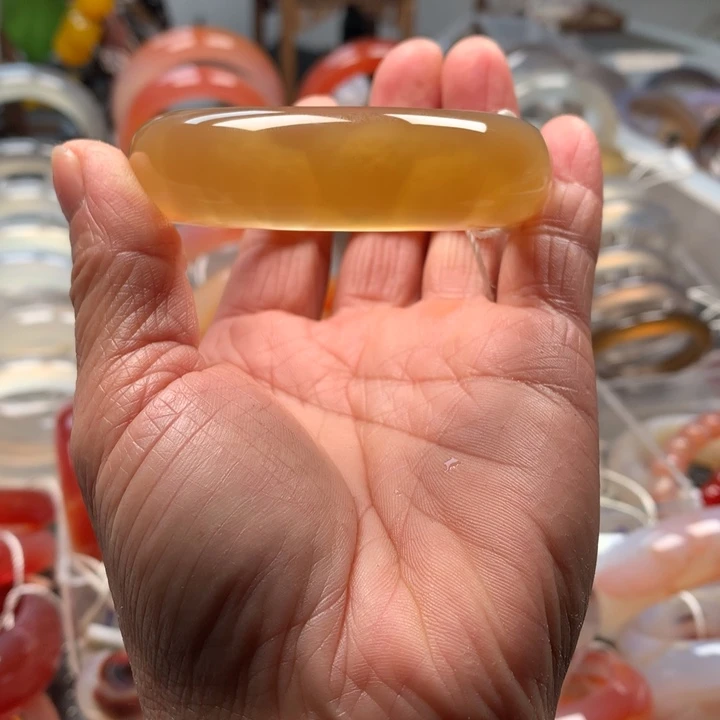 玛瑙/玉髓未镶嵌手镯