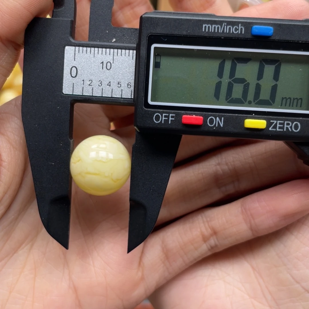 琥珀珠宝奇石未镶嵌小**.