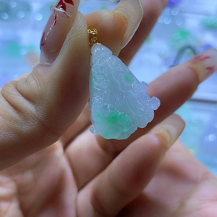 翡翠18K金镶嵌颈饰天然翡翠A货吊坠