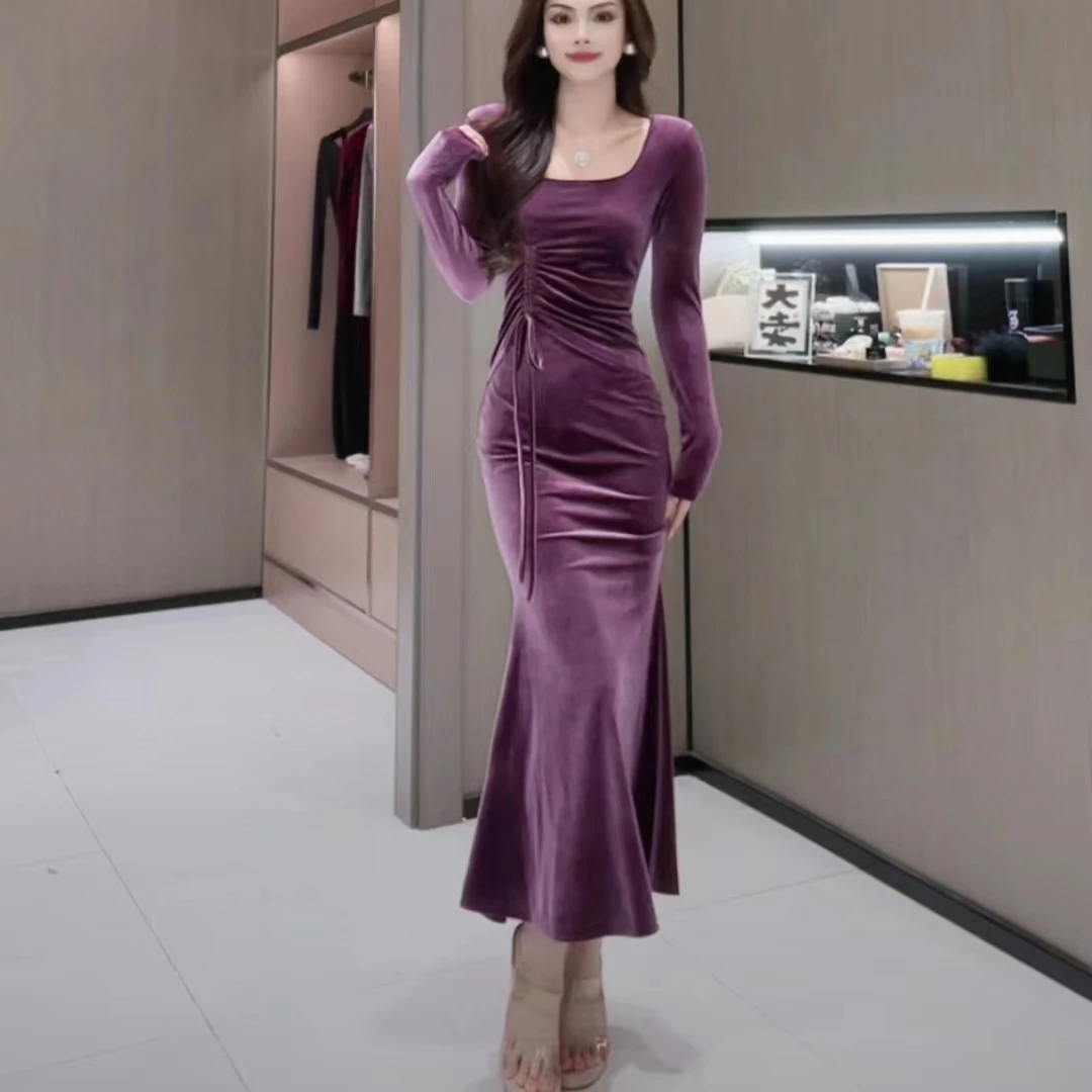 丝绒秋冬款式连衣裙气质显瘦长款名媛高级感长裙百搭显瘦优雅裙子