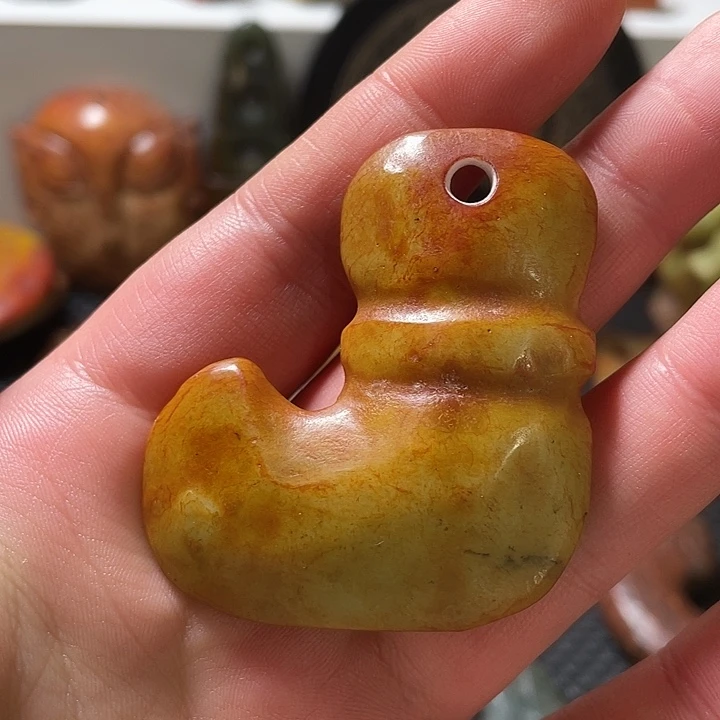 蛇纹石玉未镶嵌挂件