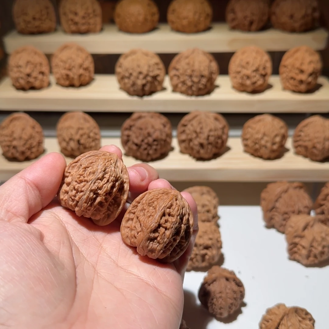 文玩核桃吊坠34蜜纹