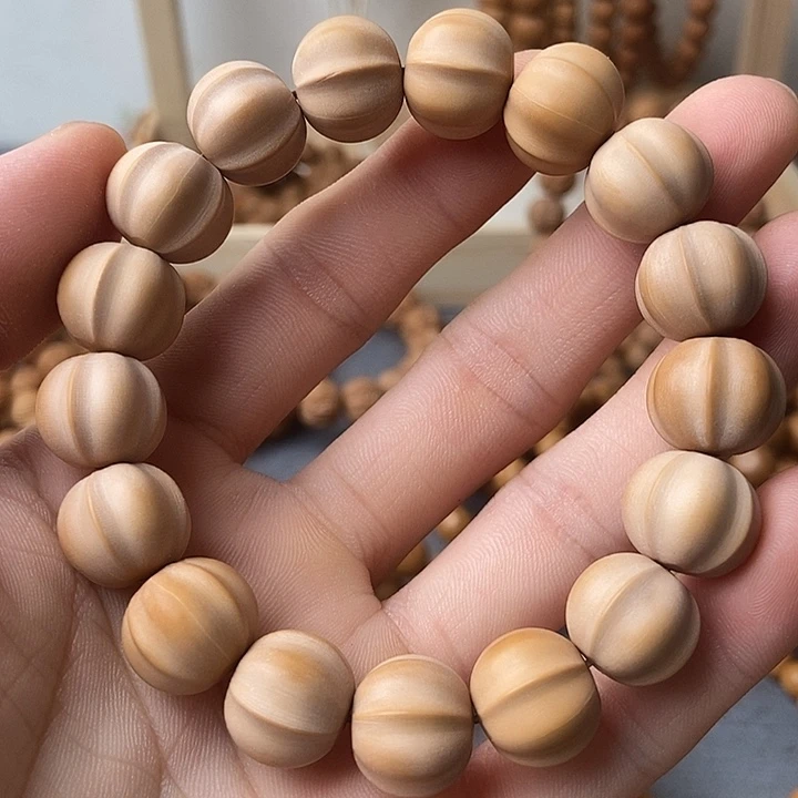 桃核手串无暇哑光大鲨鱼
