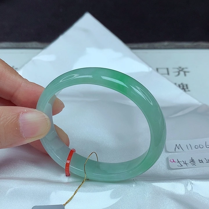 翡翠未镶嵌手镯54贵0067