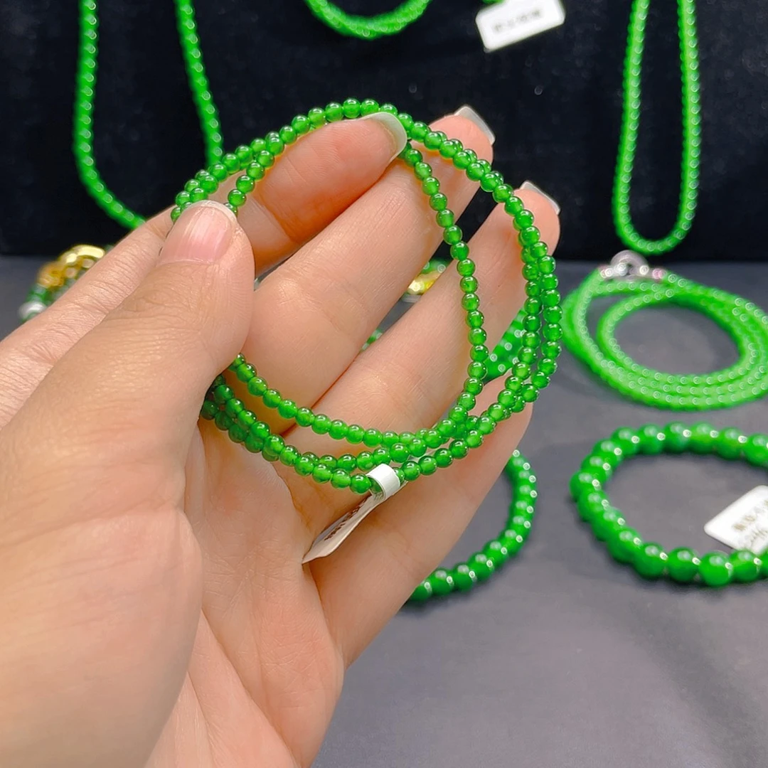 翡翠未镶嵌颈饰