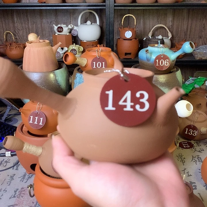 滟***姐武祥老师。寿桃砂铫壶。