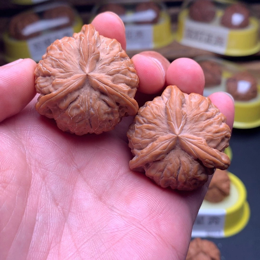 户***彩文玩核桃吊坠石门元宝奔