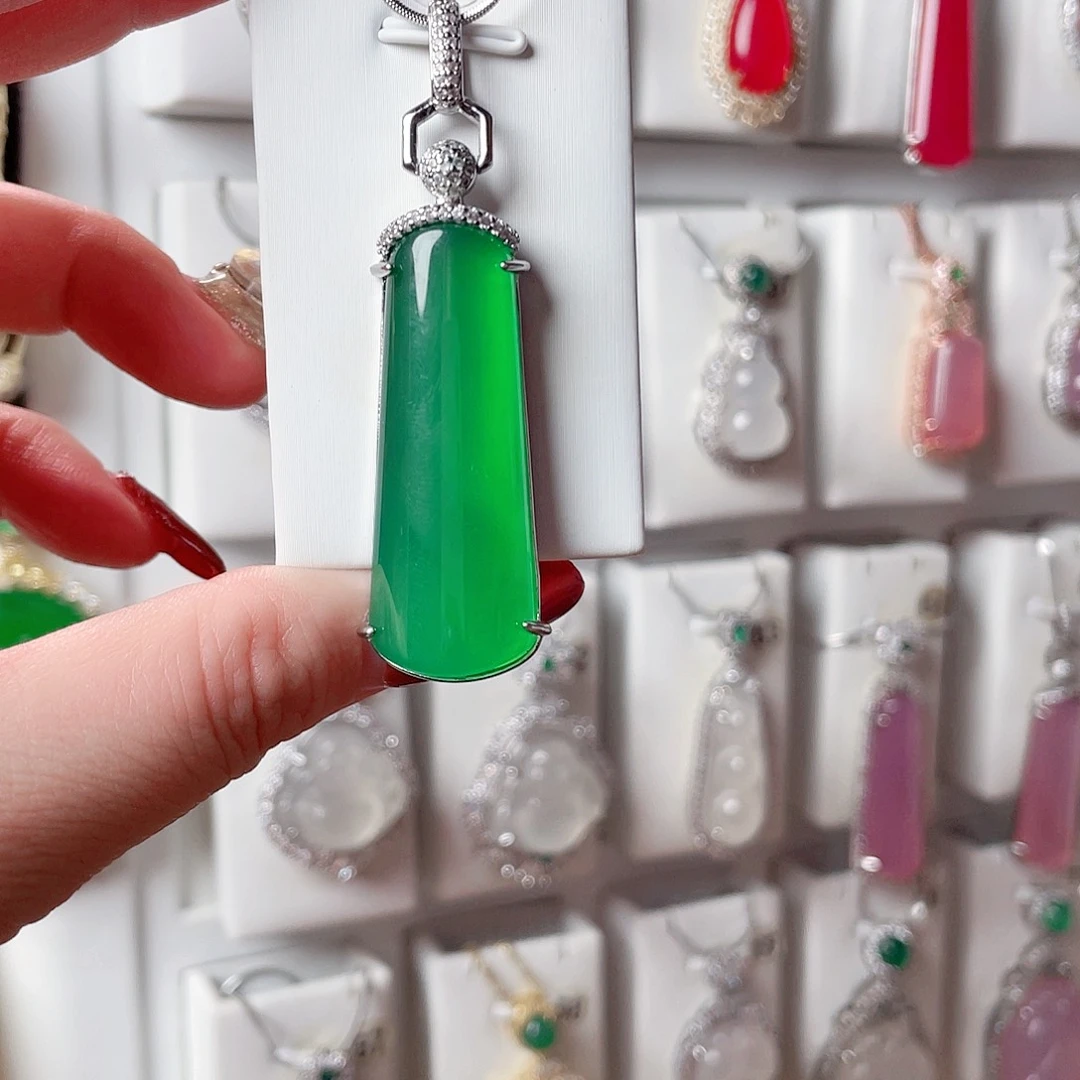 玛瑙/玉髓吊坠(赠链)未镶嵌