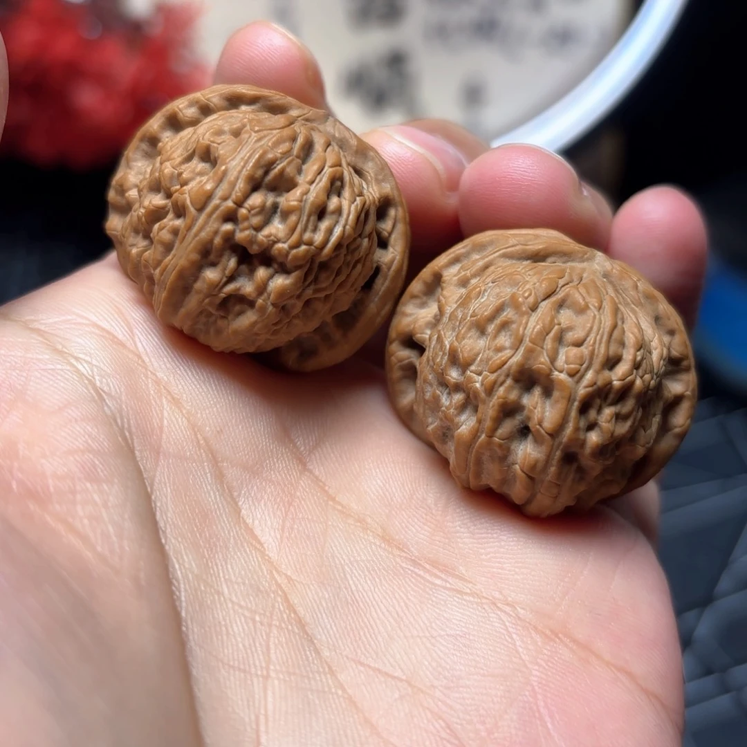 把件文玩核桃35尺球白小手捻