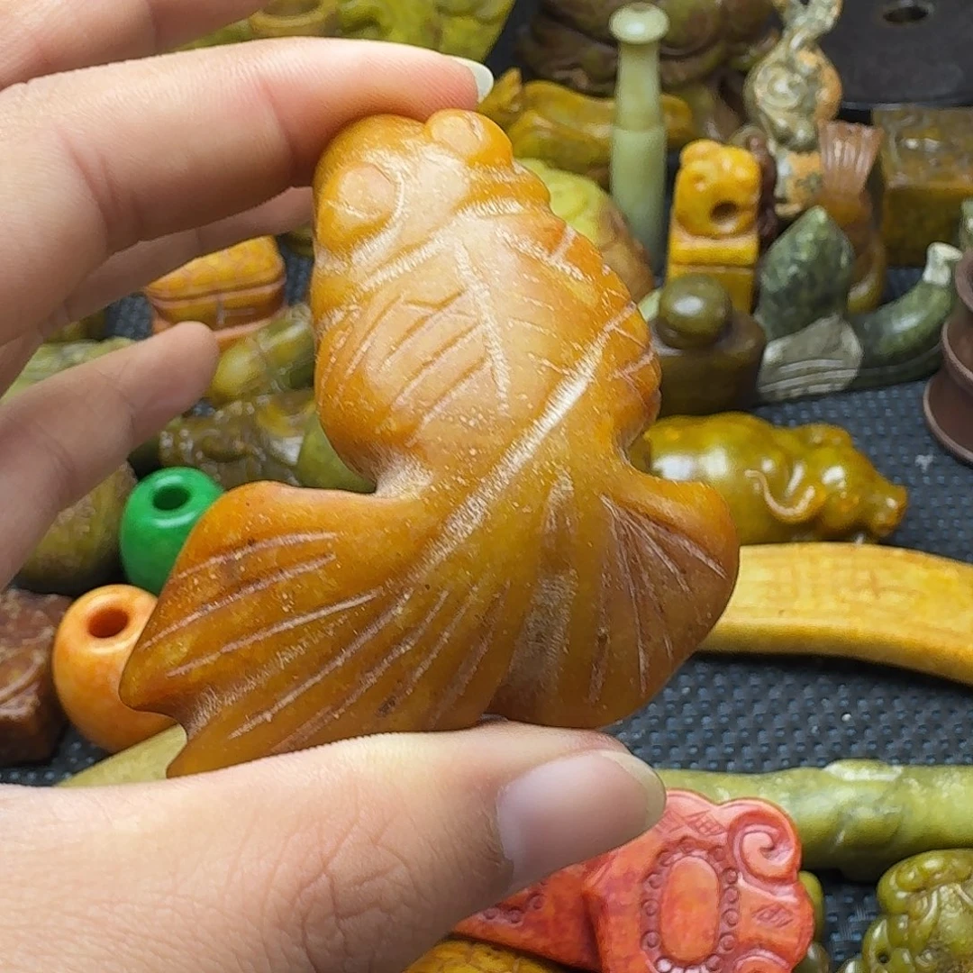 白玉菩提吊坠。。。