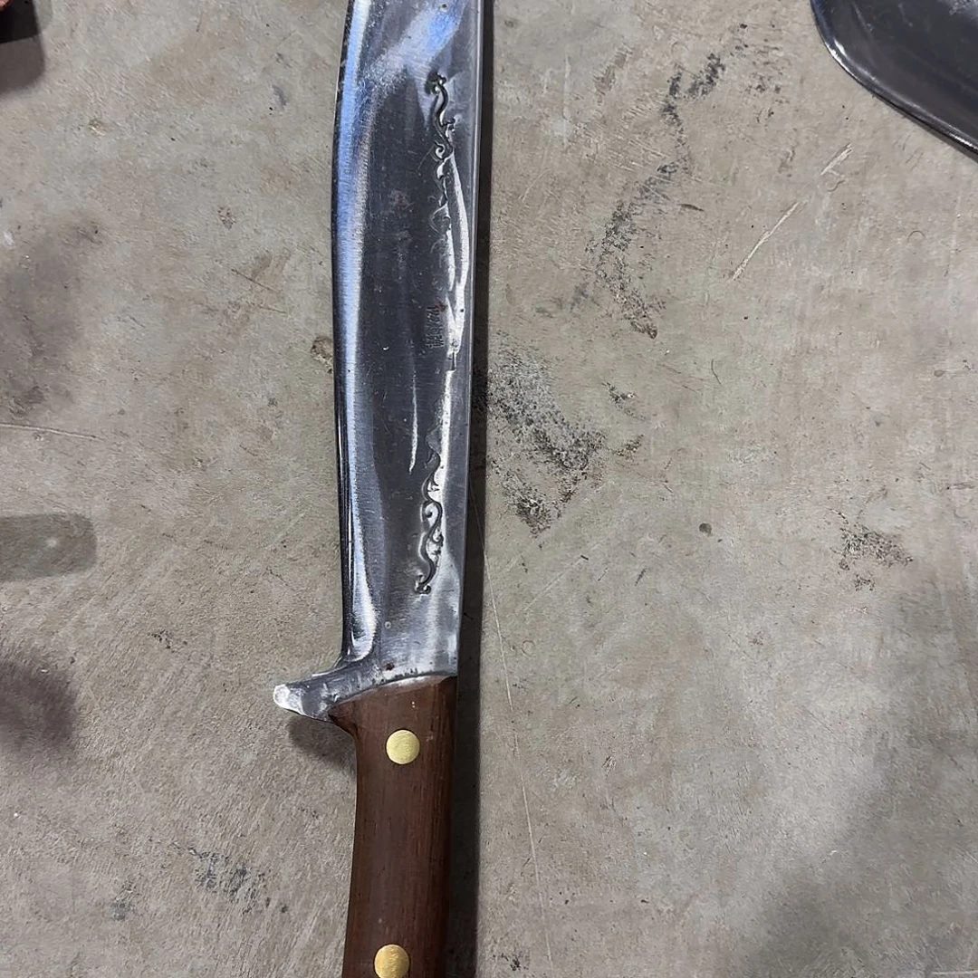 炮弹钢手工锻打砍柴刀