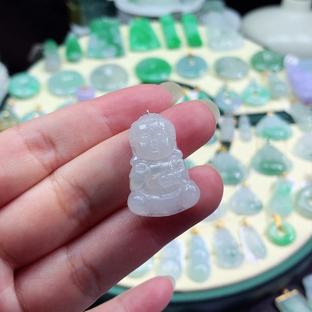 翡翠未镶嵌颈饰宝宝佛