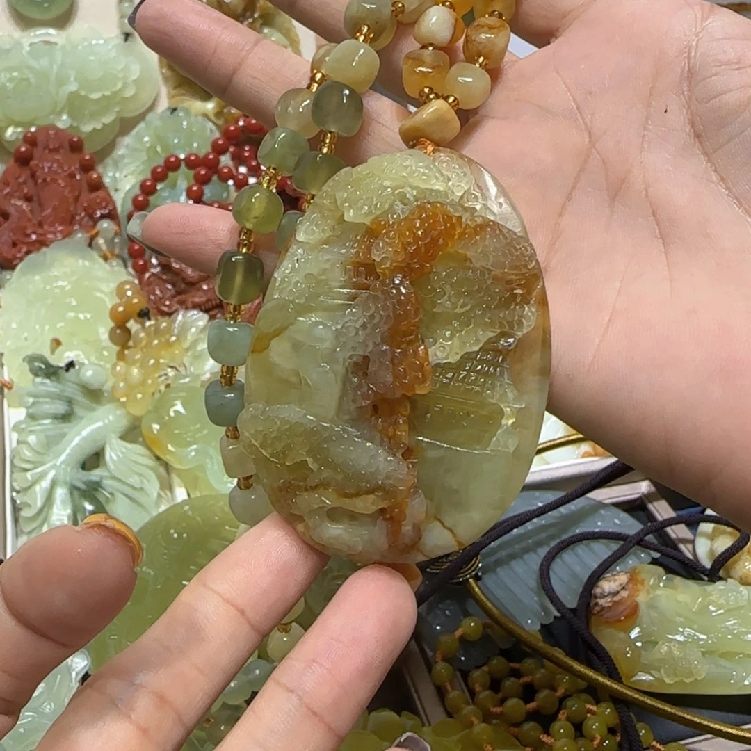 未镶嵌蛇纹石玉吊坠楠*桠