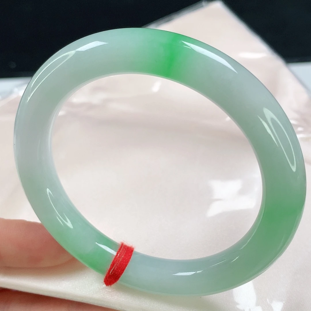 未镶嵌手镯翡翠694