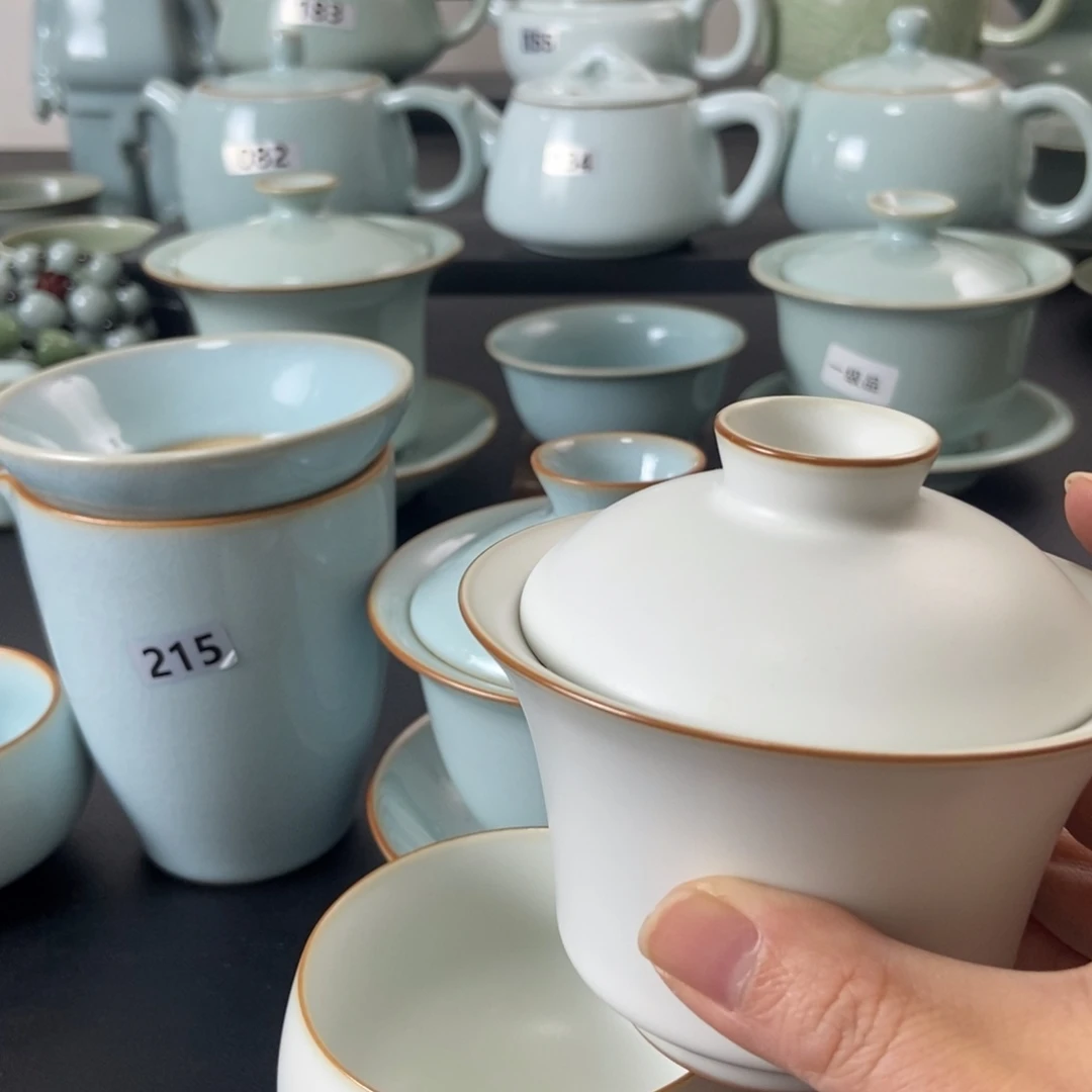 冷***壶月白盖碗和杯微瑕