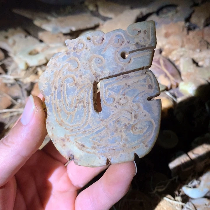 和田玉未镶嵌挂件